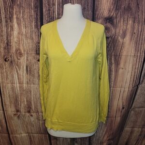 Banana Republic Sweater Size M Yellow